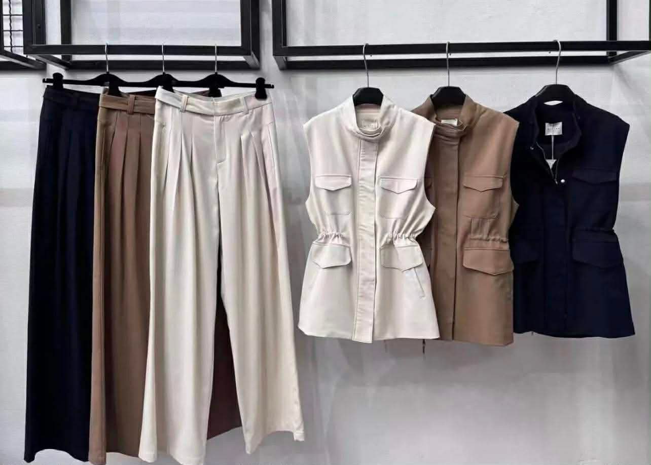 3970 - Tailored Sleeveless Set - Image 2